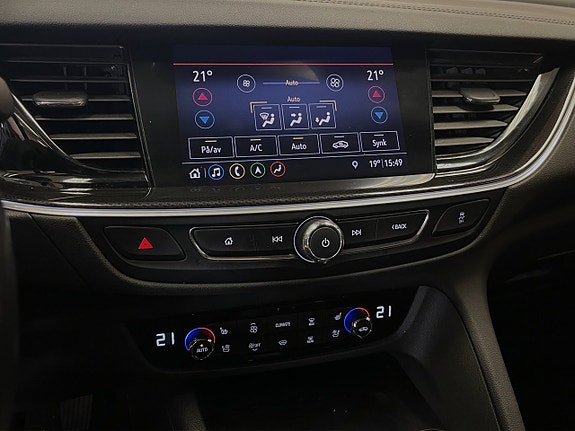 Opel Insignia 21 of 29