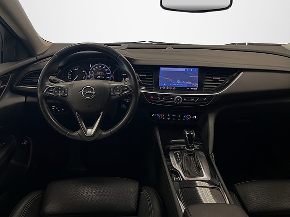Opel Insignia 10 of 29