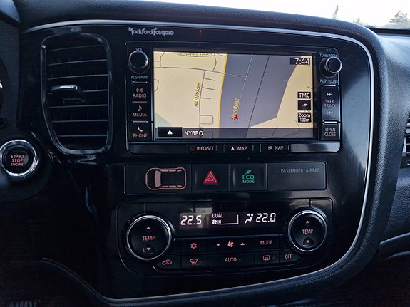 Mitsubishi Outlander 10 of 17