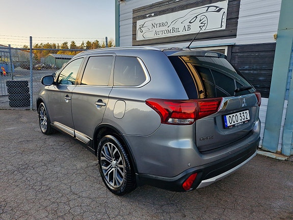 Mitsubishi Outlander 16 of 17