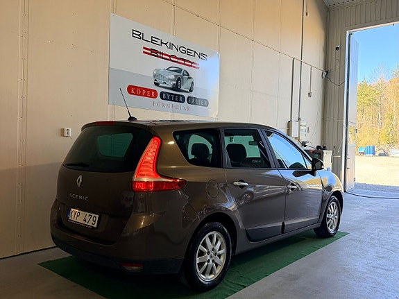 Renault Grand Scenic III 5 of 5