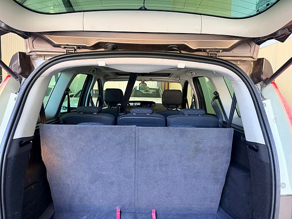 Renault Grand Scenic III 15 of 19