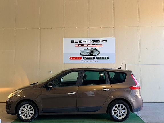 Renault Grand Scenic III 17 of 19