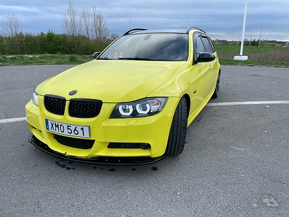 BMW 325i 2 of 9