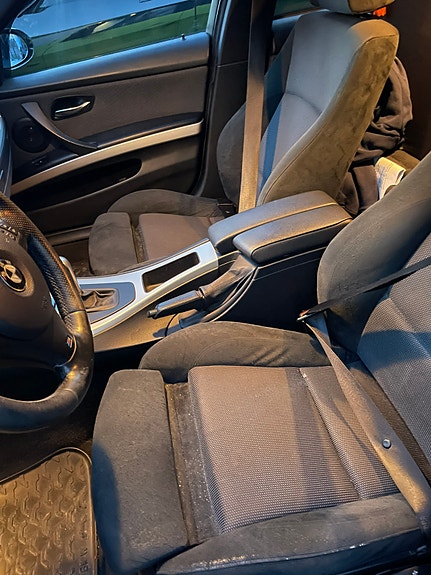 BMW 325i 7 of 9