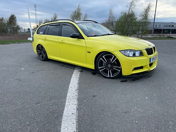 BMW 325i 4 of 9