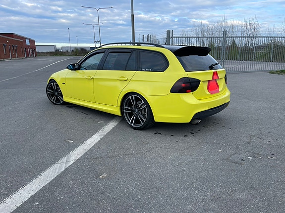 BMW 325i 3 of 9