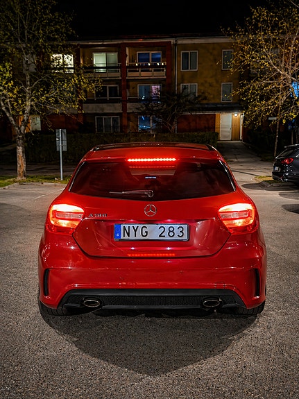 Mercedes-Benz A180 4 of 5