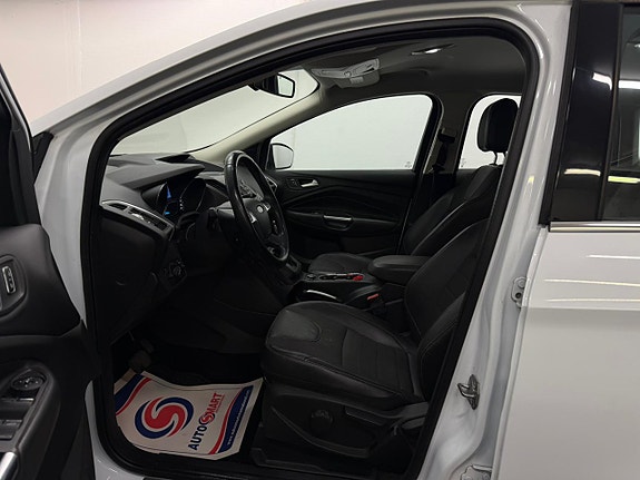 Ford Kuga 16 of 19