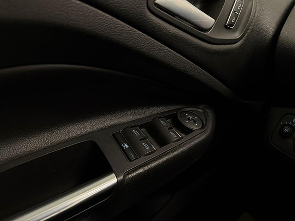 Ford Kuga 12 of 19