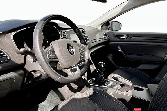 Renault Megane 5 of 9