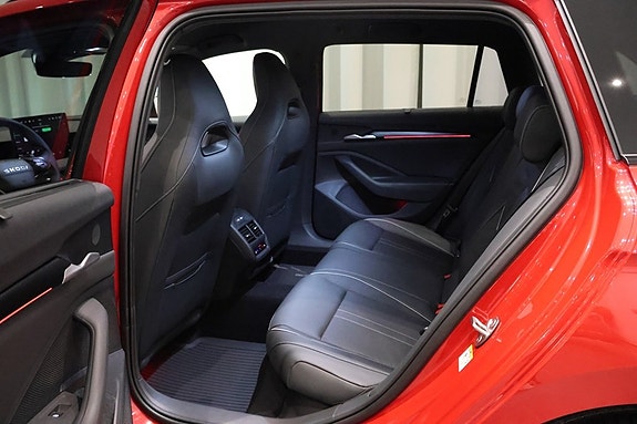 Skoda Superb 10 of 27
