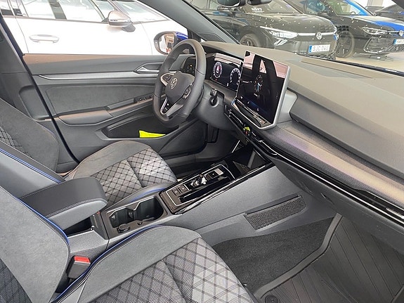 Volkswagen Golf I 5 of 5
