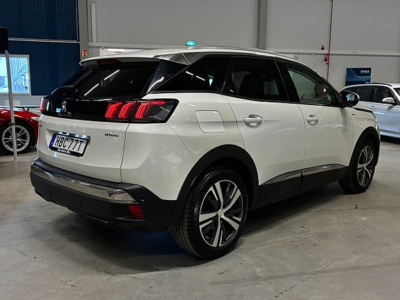 Peugeot 3008 4 of 5
