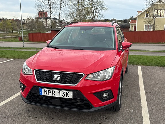 Seat Arona 2 of 5