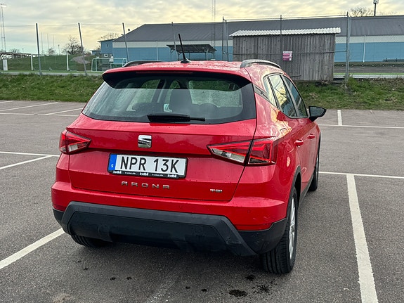 Seat Arona 7 of 11