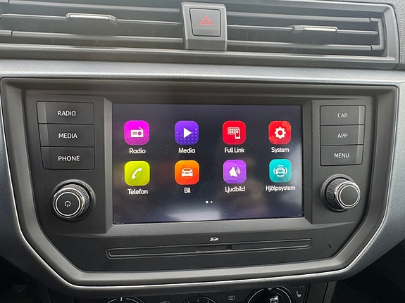 Seat Arona 9 of 11