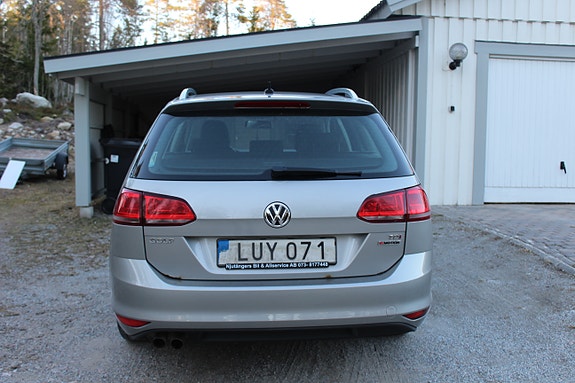 Volkswagen Golf VII 3 of 17