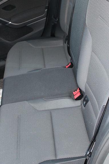 Volkswagen Golf VII 6 of 17