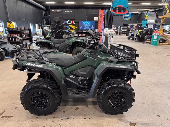 Can-Am Outlander PRO+ Mycket utrustning moms kvar 5 of 10