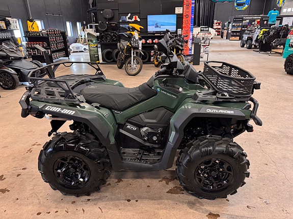 Can-Am Outlander PRO+ Mycket utrustning moms kvar 4 of 10