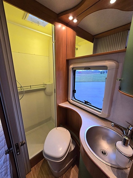 Hymer Tramp 654 SL 9 of 16