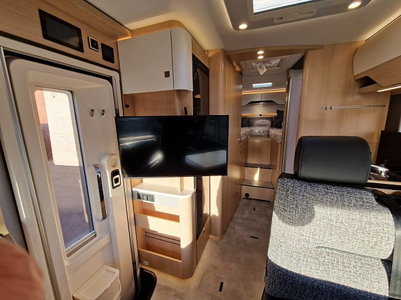 Hymer B-MC I 680 BlackLine 4 of 19