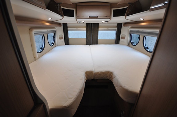 Carthago Malibu Van 640LE Charming L-bädd/140hk/Cykelställ-60kg/Lithium/Euro6/ 16 of 25
