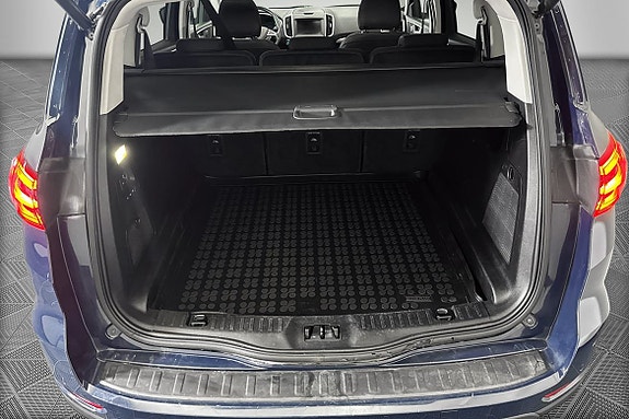 Ford S-MAX 11 of 12