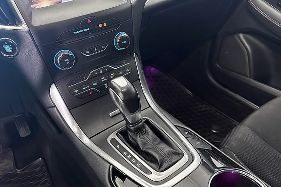 Ford S-MAX 10 of 12