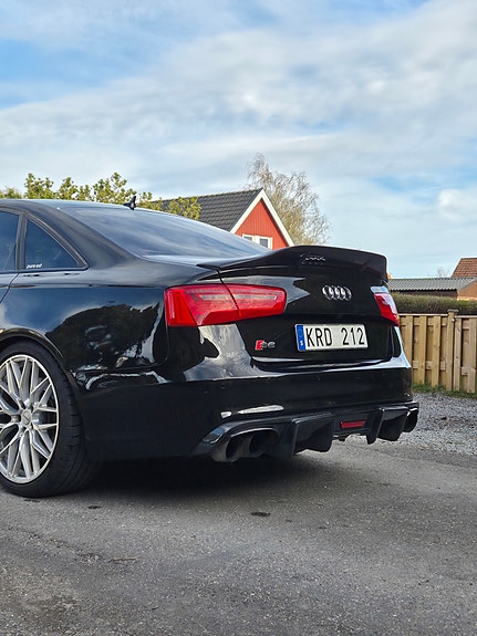 Audi S6 3 of 5