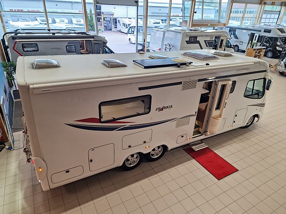 Frankia 840 FD (ALDE+Solcell+5 000kg+5 bält+3.0L+Kedja) 5 of 30