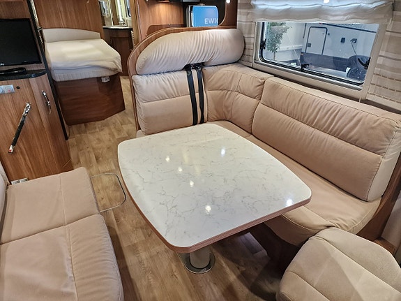 Frankia 840 FD (ALDE+Solcell+5 000kg+5 bält+3.0L+Kedja) 19 of 30
