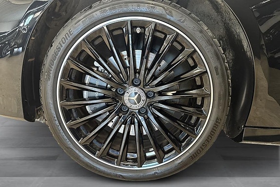 Mercedes-Benz A250 e 16 of 17