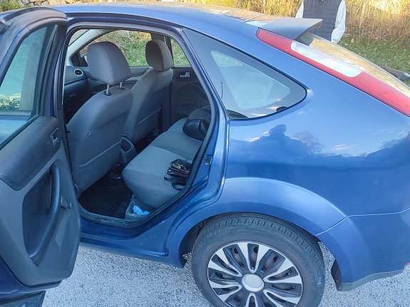 Ford Focus 8 of 11