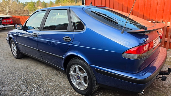 Saab 9-3 4 of 5