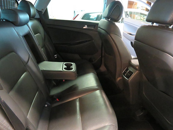 Hyundai Tucson 19 of 27