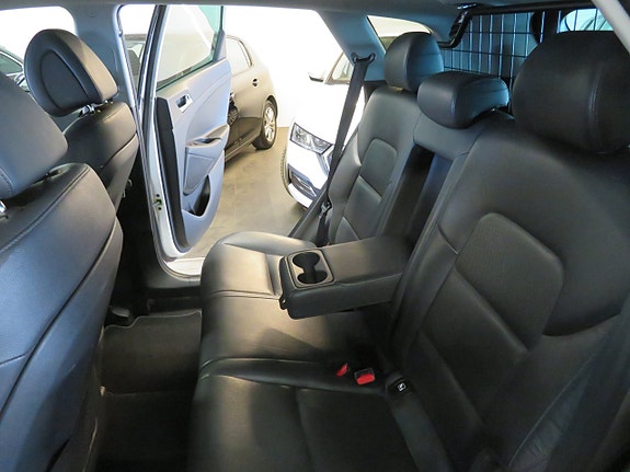 Hyundai Tucson 16 of 27