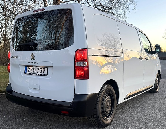 Peugeot e-Expert 3 of 5