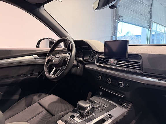 Audi Q5 12 of 13