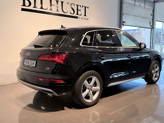 Audi Q5 4 of 5