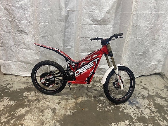 Oset 24,0 R Racing Eltrial i Nyskick 2 of 3