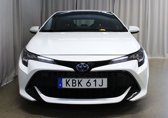 Toyota Corolla 4 of 5