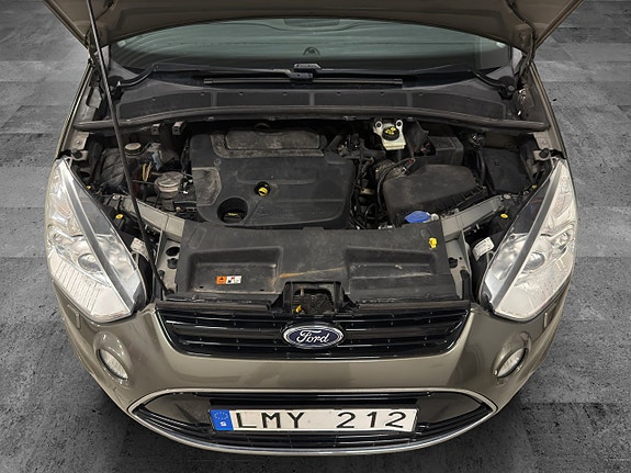 Ford S-MAX 9 of 24