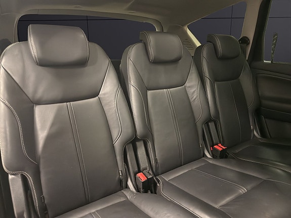 Ford S-MAX 12 of 24