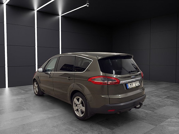 Ford S-MAX 4 of 5