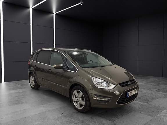 Ford S-MAX 8 of 24