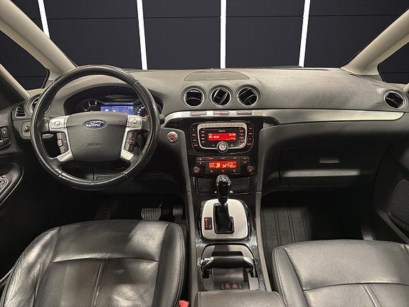 Ford S-MAX 13 of 24