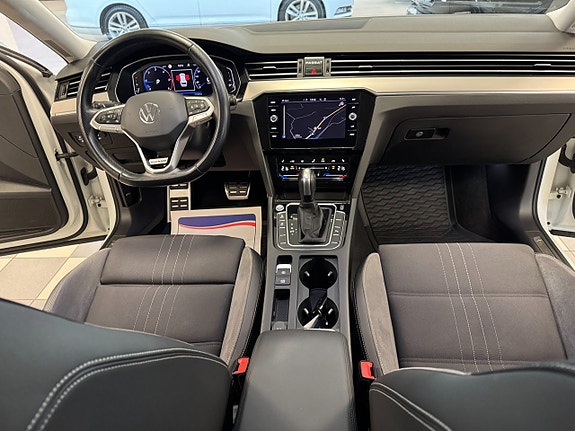 Volkswagen Passat Alltrack 6 of 17