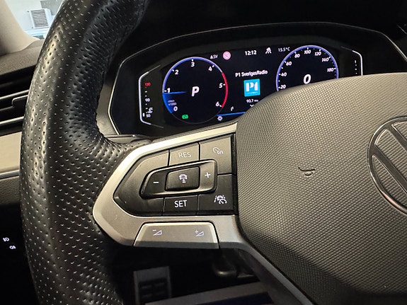 Volkswagen Passat Alltrack 11 of 17